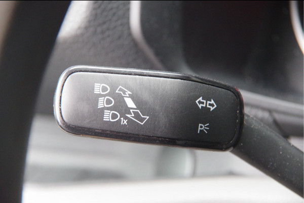 Volkswagen Crafter 35 2.0 TDI L3H3 177PK AUT. TREKHAAK, CAMERA, NAVI, CRUISE, CARPLAY, AIRCO, PARKEERSENSOREN