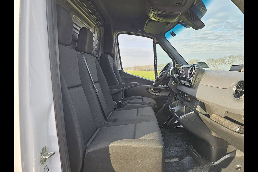 Mercedes-Benz Sprinter 317 1.9 CDI L2H2 Mbux 10 LED Navi Automaat PDC Airco Camera Euro6 170 PK!