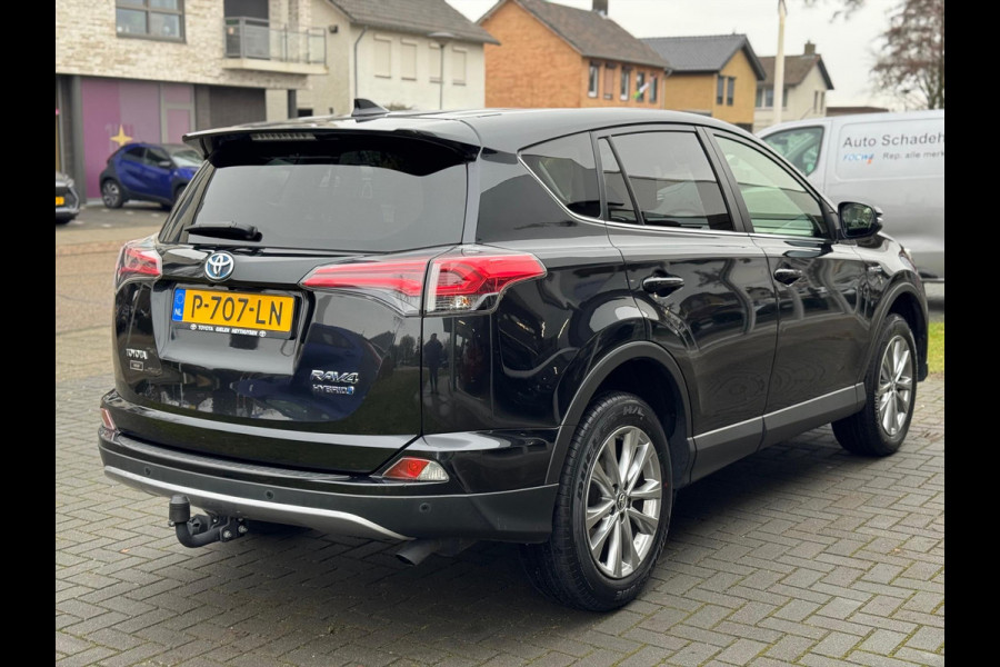 Toyota RAV4 2.5 Hybrid Style | Trekhaak, 18 inch, Stoel + Stuurverwarming, Keyless, Navigatie, Elektrische achterklep