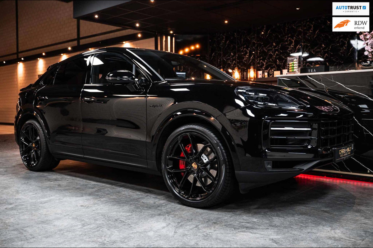 Porsche Cayenne Coupé 3.0 E-Hybrid PANO|ACC|22''|Sportdesign