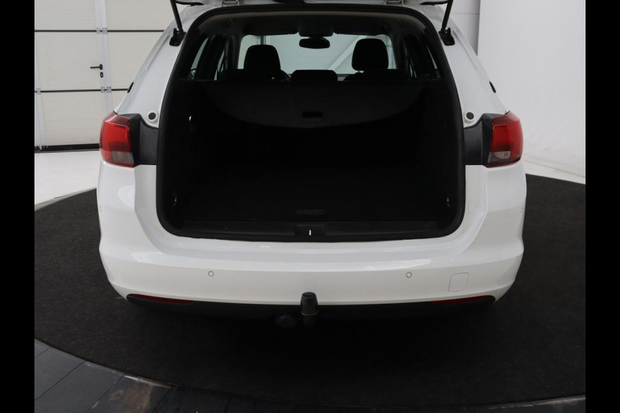 Opel Astra 1.0 Turbo 120 Jaar Edition | Trekhaak | Carplay | Navigatie | Cruise control | Airco | Parkeerhulp | LED | 16'' Lichtmetalen velgen