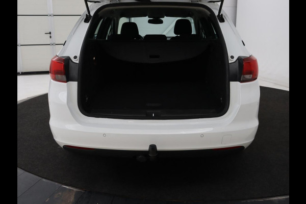 Opel Astra 1.0 Turbo 120 Jaar Edition | Trekhaak | Carplay | Navigatie | Cruise control | Airco | Parkeerhulp | LED | 16'' Lichtmetalen velgen
