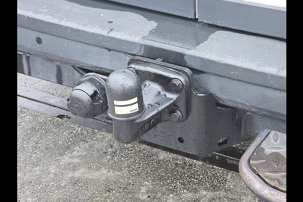 Volkswagen Crafter 35 2.0 TDI L4H3 Automaat Navi Camera Airco Cruise Control PDC Trekhaak Euro6 177 PK!