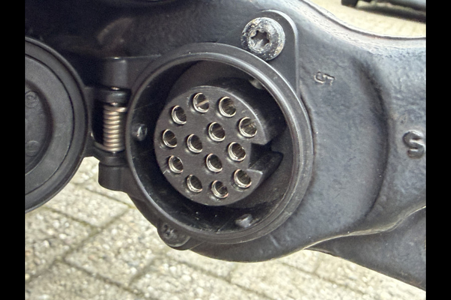 Škoda Kodiaq 1.5 TSI Sportline Business / Keyless / Afn. Trekhaak (1.800 KG) / Parkeersensoren / Carplay / 19'' LM / Camera /