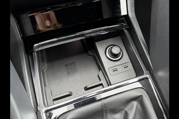 Škoda Kodiaq 1.5 TSI Sportline Business / Keyless / Afn. Trekhaak (1.800 KG) / Parkeersensoren / Carplay / 19'' LM / Camera /