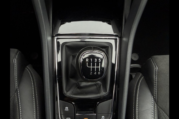 Škoda Kodiaq 1.5 TSI Sportline Business / Keyless / Afn. Trekhaak (1.800 KG) / Parkeersensoren / Carplay / 19'' LM / Camera /