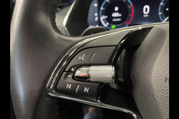 Škoda Octavia Combi 1.0 e-TSI Business Edition Airco ECC Navi Carplay PDC VA DAB+ Full LED Cruise Control