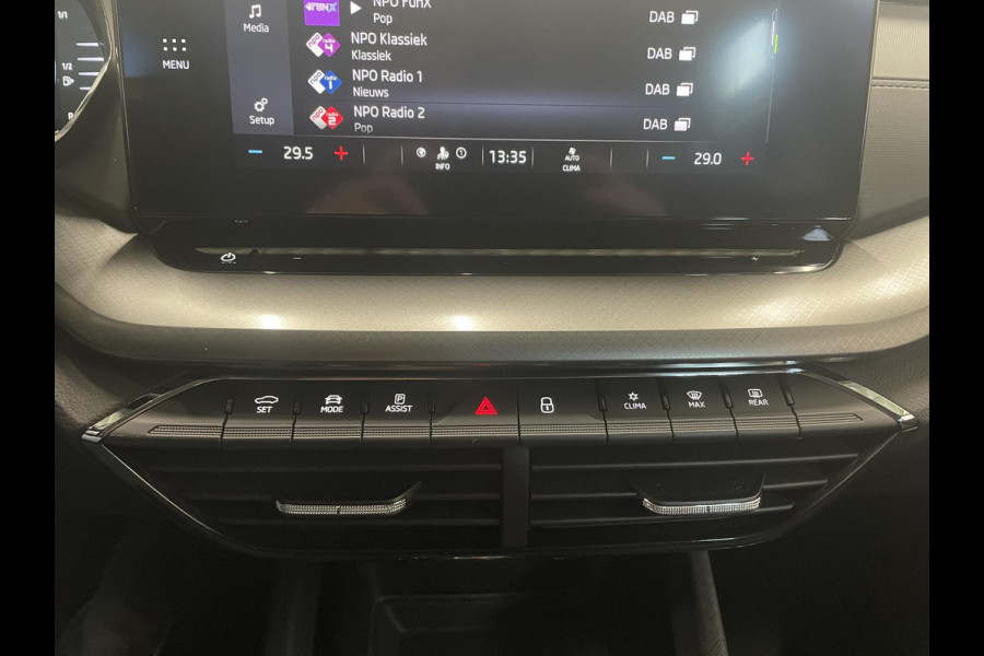 Škoda Octavia Combi 1.0 e-TSI Business Edition Airco ECC Navi Carplay PDC VA DAB+ Full LED Cruise Control