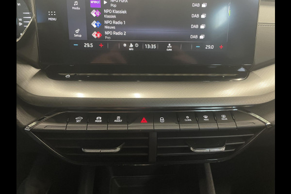 Škoda Octavia Combi 1.0 e-TSI Business Edition Airco ECC Navi Carplay PDC VA DAB+ Full LED Cruise Control