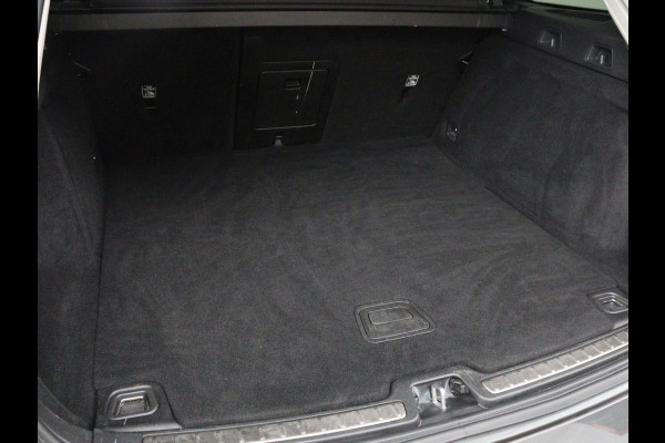 Volvo V60 2.0 D3 Momentum Pro | Trekhaak | Half leder | Carplay | Navigatie | Full LED | Cruise control | Parkeerhulp | Bluetooth