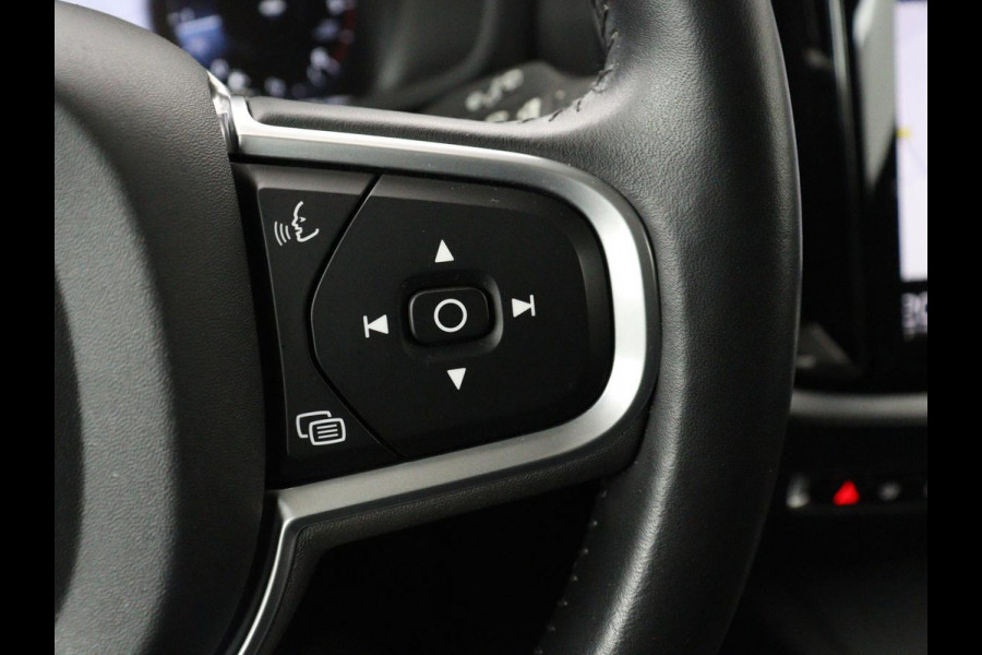 Volvo V60 2.0 D3 Momentum Pro | Trekhaak | Half leder | Carplay | Navigatie | Full LED | Cruise control | Parkeerhulp | Bluetooth