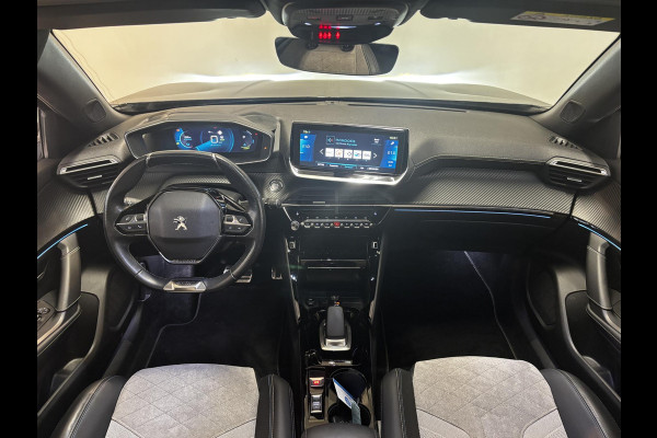 Peugeot e-2008 EV GT 50 kWh | ELEKTRISCH SCHUIFDAK | Alcantara | Stoelverwarming | Navigatie | Adaptive cruise control