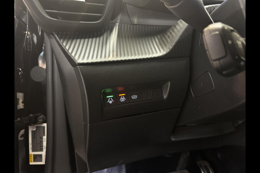 Peugeot e-2008 EV GT 50 kWh | ELEKTRISCH SCHUIFDAK | Alcantara | Stoelverwarming | Navigatie | Adaptive cruise control