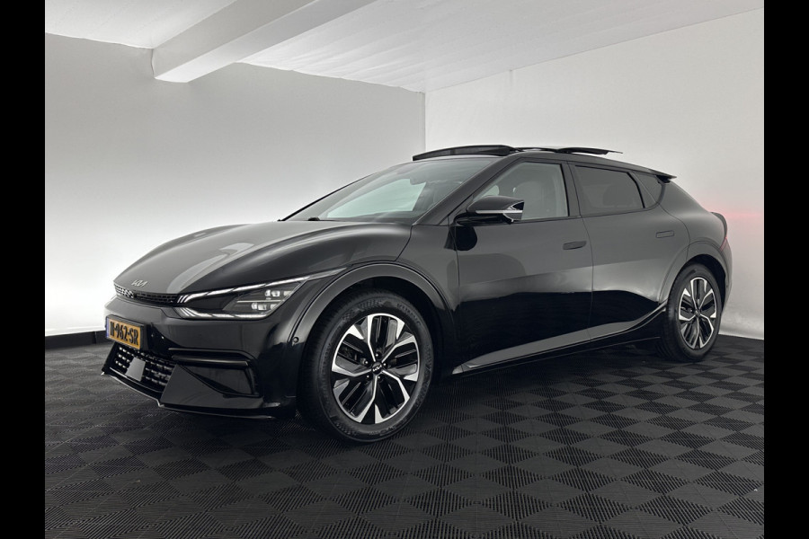 Kia Ev6 GT-Line 77.4 kWh (3-Fase-11kW) {SOH-96%} (INCL-BTW) Aut. *HEATPUMP | PANO | HEAD-UP | LEATHER-ALCANTARA | ADAPTIVE-CRUISE | DIGI-COCKPIT | MERIDIAN-AUDIO | MEMORYPACK | FULL-LED | KEYLESS | TOPVIEW | DAB | BLINDSPOT | NAVI-FULLMAP |