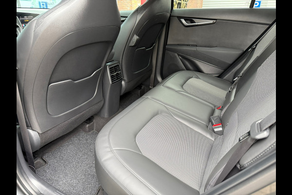 Kia Niro 1.6 GDi Hybrid DynamicLine - Automaat - Navi - Climate - Parkeerhulp