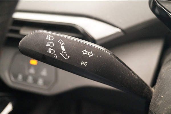 Volkswagen ID.4 Pro Life 77kWh -SOH93%-TREKHAAK-NAVI-ECC-PDC-