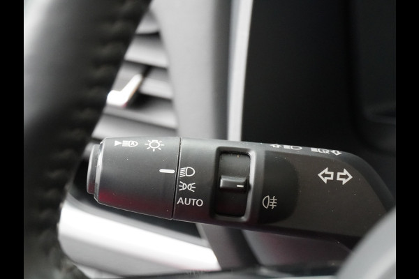 Nissan QASHQAI 1.5 e-Power Business Executive Apple  Carplay/Android Auto - Cruise Control - Dodehoekdetectie - 360 graden camera - Navigatie - Panorama dak - Stoelverwarming - Virena Zekerheidspakket €895,-