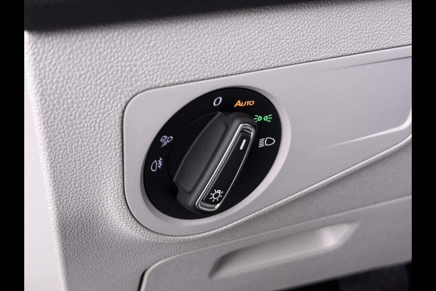 Volkswagen Tiguan 1.4 TSI eHybrid PHEV VAN €33.900,- NU VOOR SLECHTS €30.877,- Uw LENTEVOORDEEL €3.023,- |SUPER COMPLEET| SCHUIF/ KANTELDAK| DODE HOEK| ELEK. ACHTERKLEP| DIG. DASH | CAMERA| RIJKLAAR GELEVERD INCL. 12 MND BOVAG GARANTIE