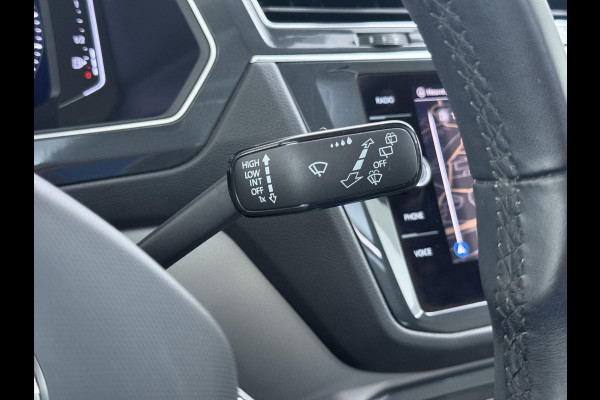 Volkswagen Tiguan 1.4 TSI eHybrid PHEV VAN €33.900,- NU VOOR SLECHTS €30.877,- Uw LENTEVOORDEEL €3.023,- |SUPER COMPLEET| SCHUIF/ KANTELDAK| DODE HOEK| ELEK. ACHTERKLEP| DIG. DASH | CAMERA| RIJKLAAR GELEVERD INCL. 12 MND BOVAG GARANTIE