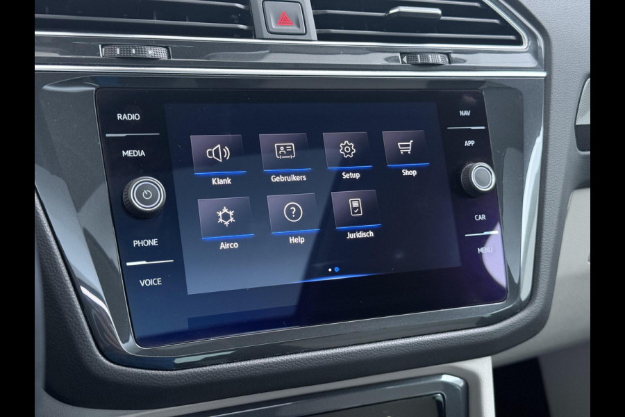 Volkswagen Tiguan 1.4 TSI eHybrid PHEV VAN €33.900,- NU VOOR SLECHTS €30.877,- Uw LENTEVOORDEEL €3.023,- |SUPER COMPLEET| SCHUIF/ KANTELDAK| DODE HOEK| ELEK. ACHTERKLEP| DIG. DASH | CAMERA| RIJKLAAR GELEVERD INCL. 12 MND BOVAG GARANTIE