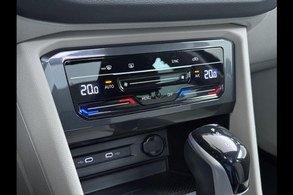 Volkswagen Tiguan 1.4 TSI eHybrid PHEV VAN €33.900,- NU VOOR SLECHTS €30.877,- Uw LENTEVOORDEEL €3.023,- |SUPER COMPLEET| SCHUIF/ KANTELDAK| DODE HOEK| ELEK. ACHTERKLEP| DIG. DASH | CAMERA| RIJKLAAR GELEVERD INCL. 12 MND BOVAG GARANTIE