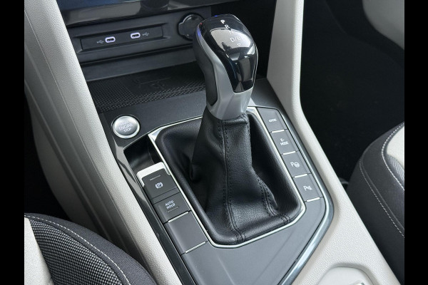 Volkswagen Tiguan 1.4 TSI eHybrid PHEV VAN €33.900,- NU VOOR SLECHTS €30.877,- Uw LENTEVOORDEEL €3.023,- |SUPER COMPLEET| SCHUIF/ KANTELDAK| DODE HOEK| ELEK. ACHTERKLEP| DIG. DASH | CAMERA| RIJKLAAR GELEVERD INCL. 12 MND BOVAG GARANTIE