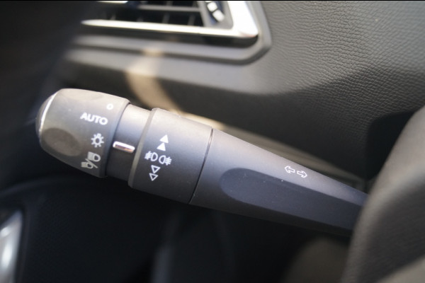 Peugeot 308 SW 1.2 PureTech 110pk Allure Pack -NAVI-DIGI-CAM-