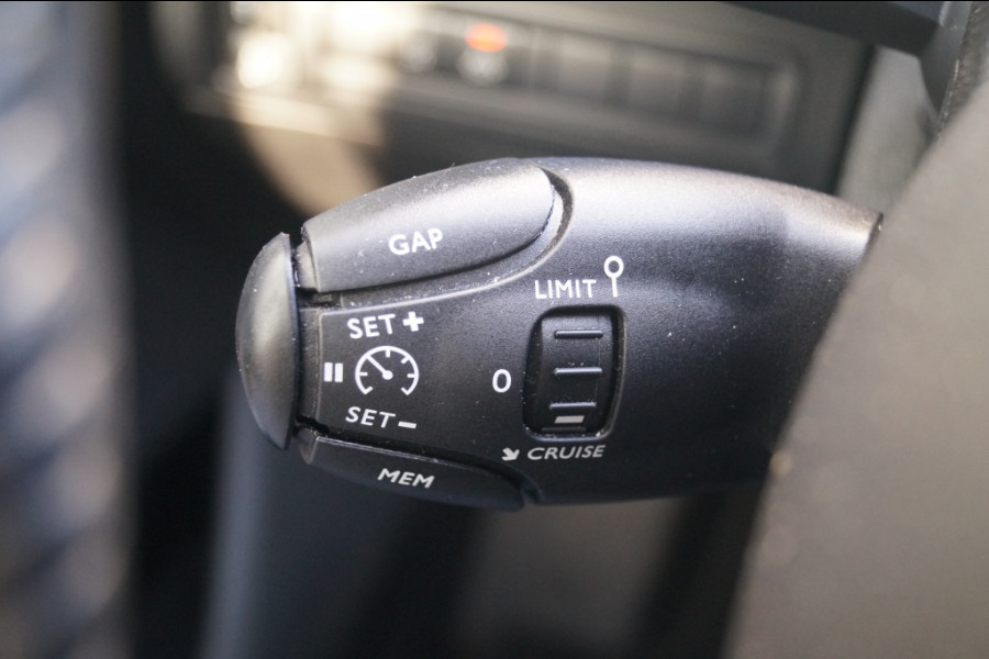 Peugeot 308 SW 1.2 PureTech 110pk Allure Pack -NAVI-DIGI-CAM-