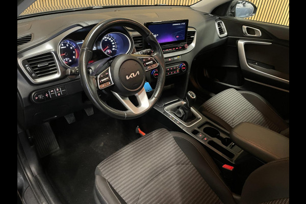 Kia Ceed Sportswagon 1.5 T-GDi DynamicLine|160PK|TREKH.|CARPLAY+ANDROID|CAMERA|CLIMATE+CRUISE CONTROL|1E EIG.|INCL.BTW|NL AUTO|NAP
