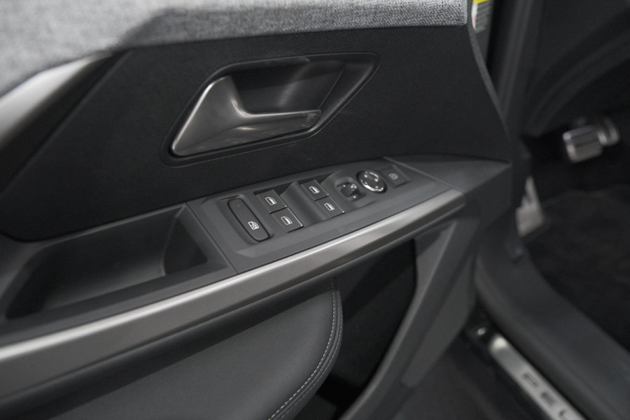 Peugeot 3008 1.2 Hybrid 145 GT | Elektrische Kofferklep | Camera | Stoelverwarming | Adaptieve Cruise Control