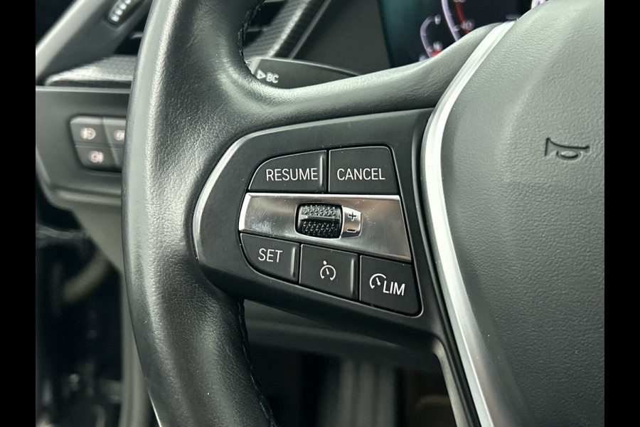 BMW 1-serie 118i Executive Edition (NL-auto, Goed OnderH, Carplay, Navi-groot, PDC V+A, Cruise Control, Etc)