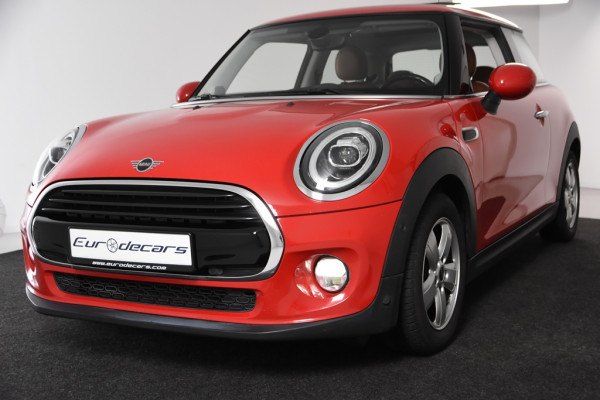 MINI Cooper 1.5 *1ste Eigenaar*Panoramadak*Stoelverwarming*PDC*