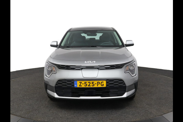 Kia Niro EV Light Edition 64.8 kWh Automaat SOH 98,8% Airco - Apple Carplay/Android Auto - Cruise Control - Navigatie - Fabrieksgarantie tot 05-2031