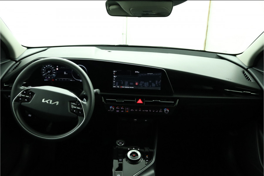 Kia Niro EV Light Edition 64.8 kWh Automaat SOH 98,8% Airco - Apple Carplay/Android Auto - Cruise Control - Navigatie - Fabrieksgarantie tot 05-2031