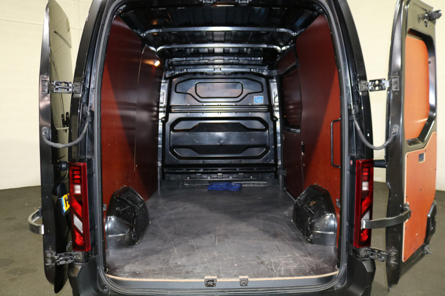 Renault Master 2.0 dCi 170pk L2 H2 Extra Airco Navigatie Camera Trekhaak