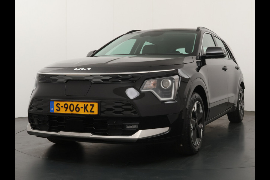 Kia Niro EV DynamicLine 64.8 kWh Automaat SOH 98,0% - Climate control  - Adaptive cruise control - Navigatie - Apple Carplay/Android Auto - Fabrieksgarantie t/m 02-2030