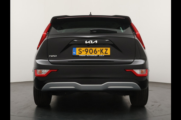 Kia Niro EV DynamicLine 64.8 kWh Automaat SOH 98,0% - Climate control  - Adaptive cruise control - Navigatie - Apple Carplay/Android Auto - Fabrieksgarantie t/m 02-2030