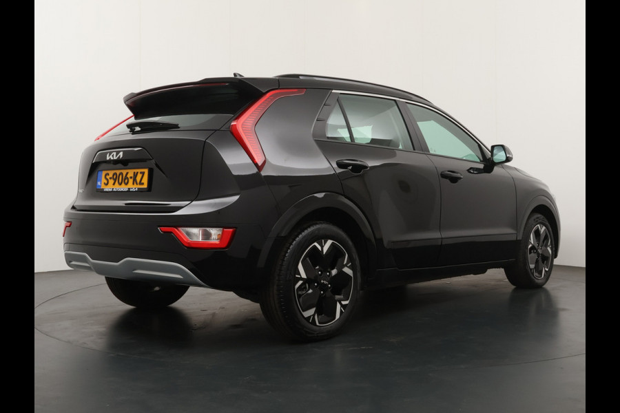 Kia Niro EV DynamicLine 64.8 kWh Automaat SOH 98,0% - Climate control  - Adaptive cruise control - Navigatie - Apple Carplay/Android Auto - Fabrieksgarantie t/m 02-2030