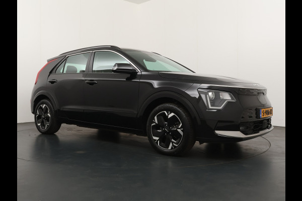 Kia Niro EV DynamicLine 64.8 kWh Automaat SOH 98,0% - Climate control  - Adaptive cruise control - Navigatie - Apple Carplay/Android Auto - Fabrieksgarantie t/m 02-2030