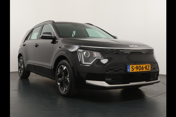 Kia Niro EV DynamicLine 64.8 kWh Automaat SOH 98,0% - Climate control  - Adaptive cruise control - Navigatie - Apple Carplay/Android Auto - Fabrieksgarantie t/m 02-2030