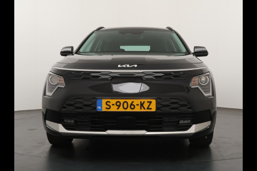 Kia Niro EV DynamicLine 64.8 kWh Automaat SOH 98,0% - Climate control  - Adaptive cruise control - Navigatie - Apple Carplay/Android Auto - Fabrieksgarantie t/m 02-2030