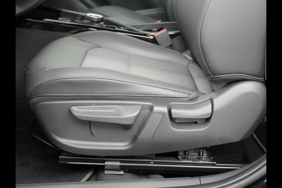 Kia Niro EV DynamicLine 64.8 kWh Automaat SOH 98,0% - Climate control  - Adaptive cruise control - Navigatie - Apple Carplay/Android Auto - Fabrieksgarantie t/m 02-2030