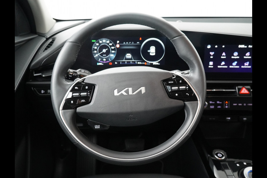 Kia Niro EV DynamicLine 64.8 kWh Automaat SOH 98,0% - Climate control  - Adaptive cruise control - Navigatie - Apple Carplay/Android Auto - Fabrieksgarantie t/m 02-2030