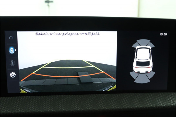 Kia Ev6 Edition Advanced 77.4 kWh Automaat SOH 98,6% - Matrix LED Koplampen - Kunst Lederen Bekleding - Adaptief Cruise Control - Climate Control - Fabrieksgarantie Tot 2031