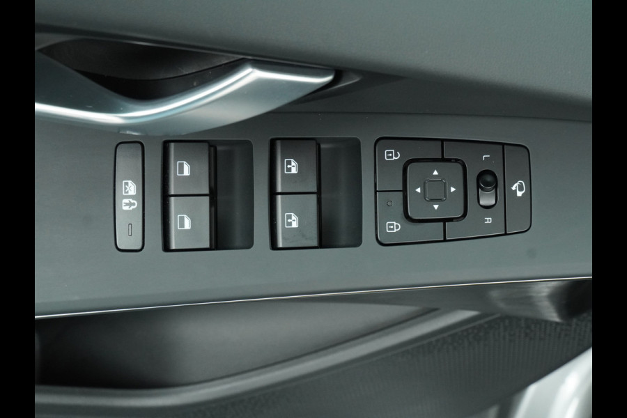 Kia Niro EV DynamicPlusLine 64.8 kWh Automaat SOH 98,8% - Navigatie - Stoel/Stuurverwarming - Adaptief Cruise Control - Schuif/Kanteldak - Fabrieksgarantie Tot 2031