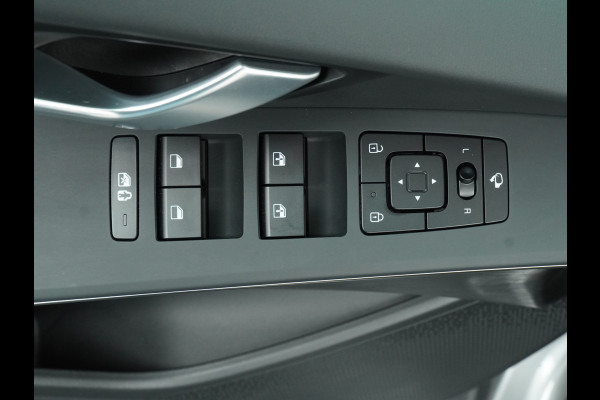 Kia Niro EV DynamicPlusLine 64.8 kWh Automaat SOH 98,8% - Navigatie - Stoel/Stuurverwarming - Adaptief Cruise Control - Schuif/Kanteldak - Fabrieksgarantie Tot 2031