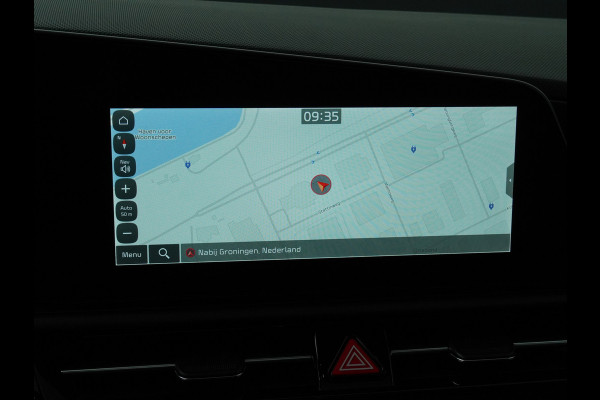 Kia Niro EV DynamicPlusLine 64.8 kWh Automaat SOH 98,8% - Navigatie - Stoel/Stuurverwarming - Adaptief Cruise Control - Schuif/Kanteldak - Fabrieksgarantie Tot 2031