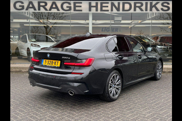 BMW 3-serie 330e | Trekhaak wegklapbaar | Nieuwe banden | Climate  | CC | Leder Stof |