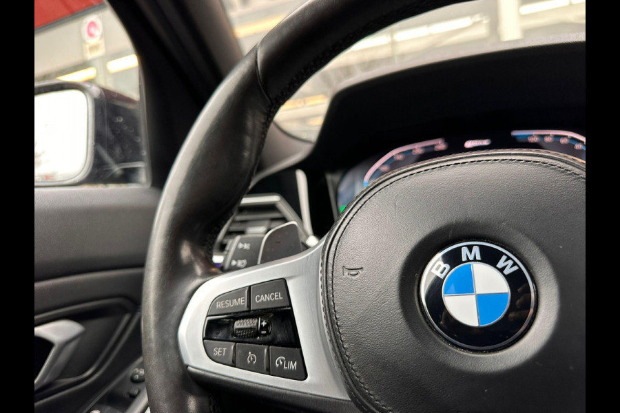 BMW 3-serie 330e | Trekhaak wegklapbaar | Nieuwe banden | Climate  | CC | Leder Stof |