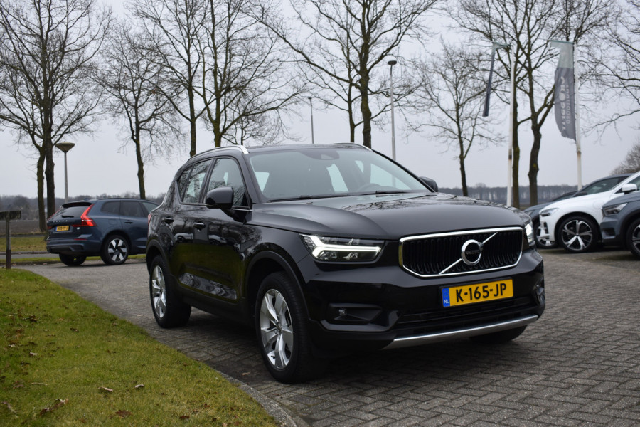 Volvo XC40 T2 129PK Automaat Business Pro | ACC | Trekhaak | Apple Carplay | Elektr. Achterklep